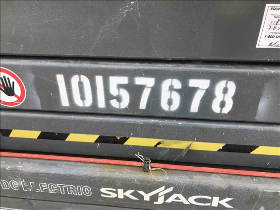 2013 Skyjack SJIII3226 Scissor Lift