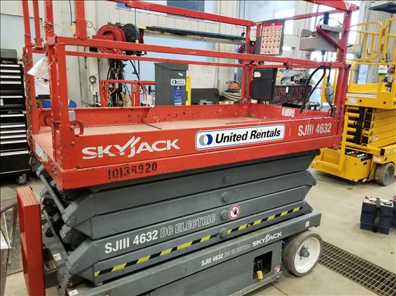 2013 Skyjack SJIII4632 Scissor Lift