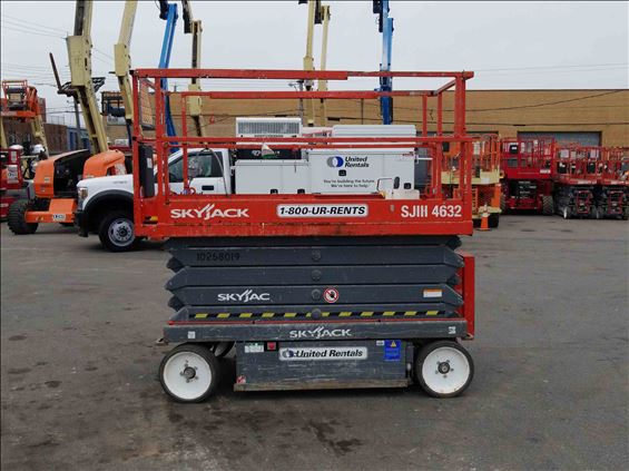 2014 Skyjack SJIII4632 Scissor Lift