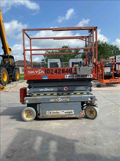 2014 Skyjack SJIII3219 Scissor Lift