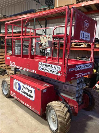 2015 MEC 2659ERT Scissor Lift
