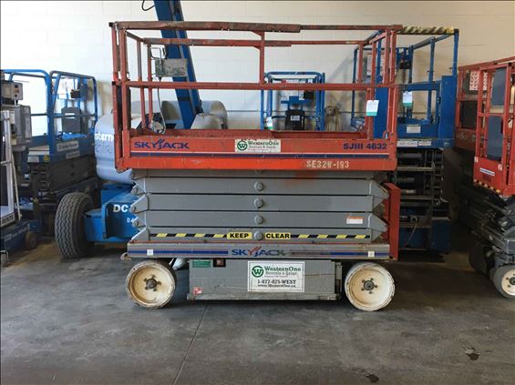 2011 Skyjack SJIII4632 Scissor Lift