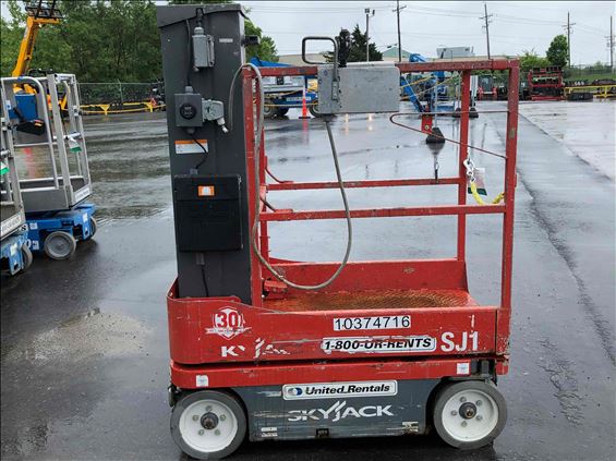 2015 Skyjack SJ16 Vertical Lift