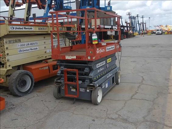 2015 Skyjack SJIII4626 Scissor Lift