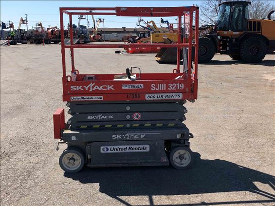 2015 Skyjack SJIII3219 Scissor Lift