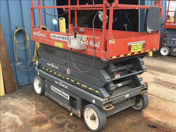 2014 Skyjack SJIII4632 Scissor Lift