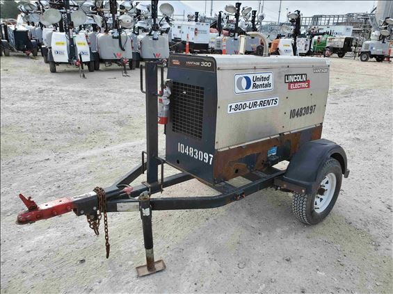 2016 Lincoln Electric Vantage 300 Welder