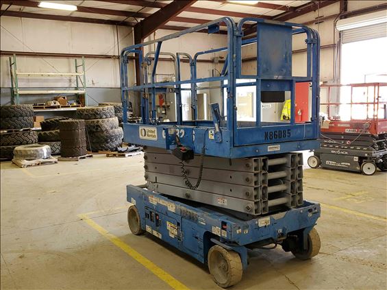 2014 Genie GS-3246 Scissor Lift