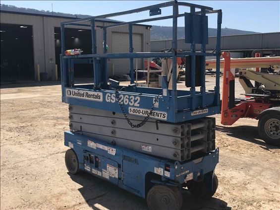 2015 Genie GS-2632 Scissor Lift