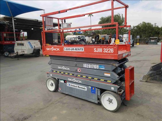 2014 Skyjack SJIII3226 Scissor Lift