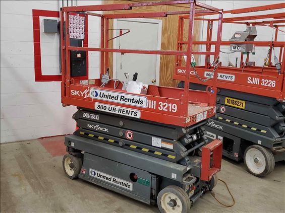 2014 Skyjack SJIII3219 Scissor Lift