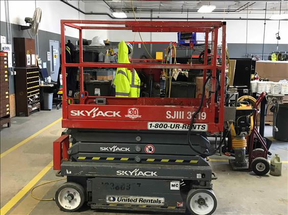 2015 Skyjack SJIII3219 Scissor Lift