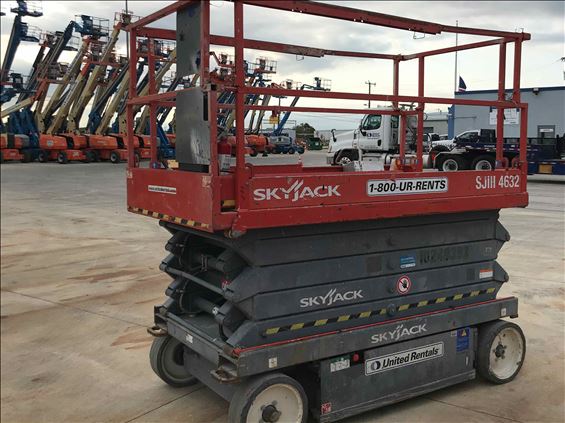 2014 Skyjack SJIII4632 Scissor Lift