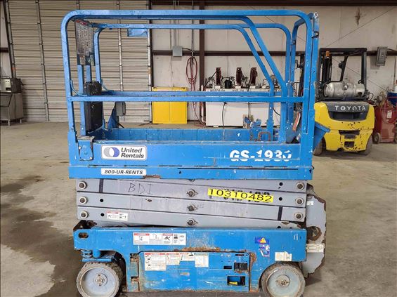 2014 Genie GS-1930 Scissor Lift