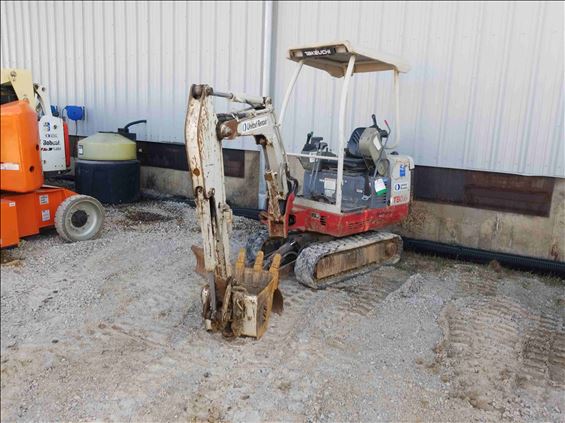 2014 Takeuchi TB016 Mini-Excavator