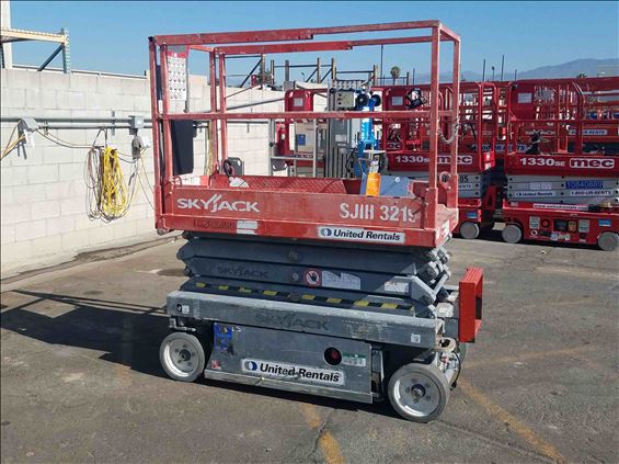 2014 Skyjack SJIII3219 Scissor Lift