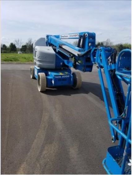 2011 Genie Z-40/23N Boom Lift