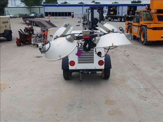 2015 Magnum Pro MLT3060 Towable Light Tower