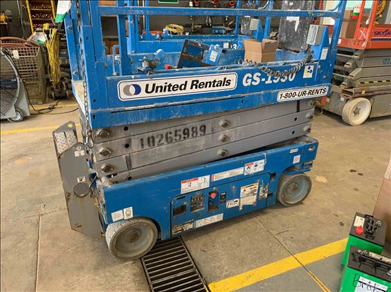 2014 Genie GS-1930 Scissor Lift