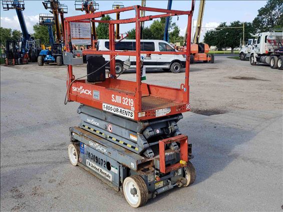 2014 Skyjack SJIII3219 Scissor Lift