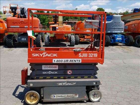 2015 Skyjack SJIII3219 Scissor Lift