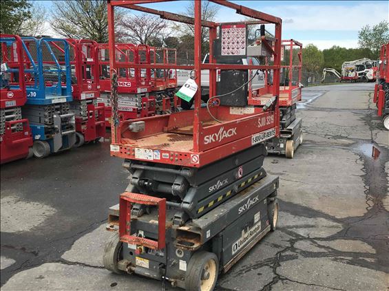 2014 Skyjack SJIII3219 Scissor Lift