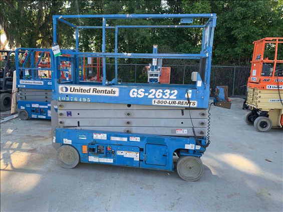 2015 Genie GS-2632 Scissor Lift