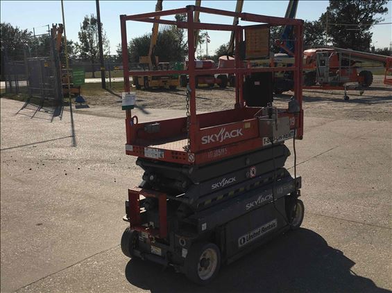 2014 Skyjack SJIII3219 Scissor Lift