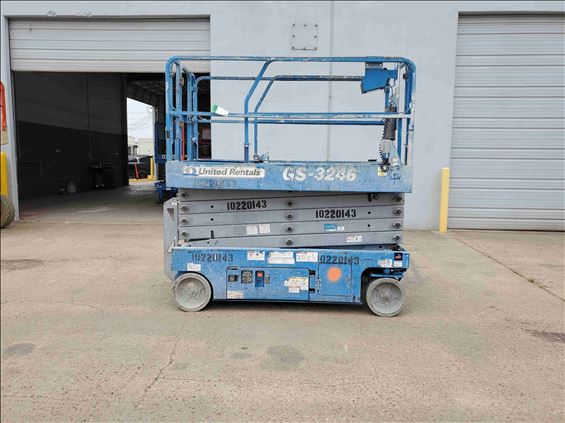 2014 Genie GS-3246 Scissor Lift