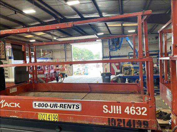 2014 Skyjack SJIII4632 Scissor Lift