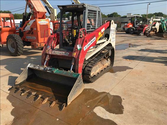 2015 Takeuchi TL10R