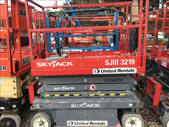 2014 Skyjack SJIII3219 Scissor Lift