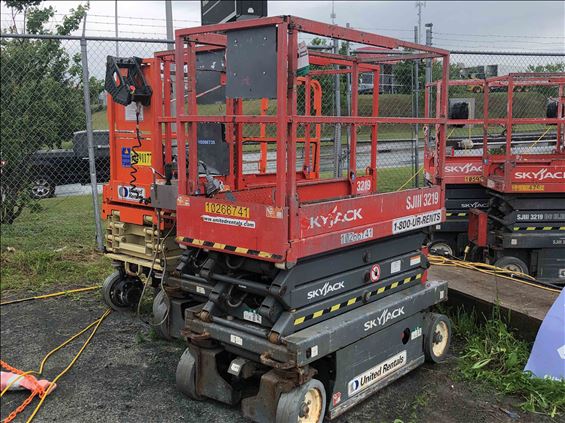 2014 Skyjack SJIII3219 Scissor Lift