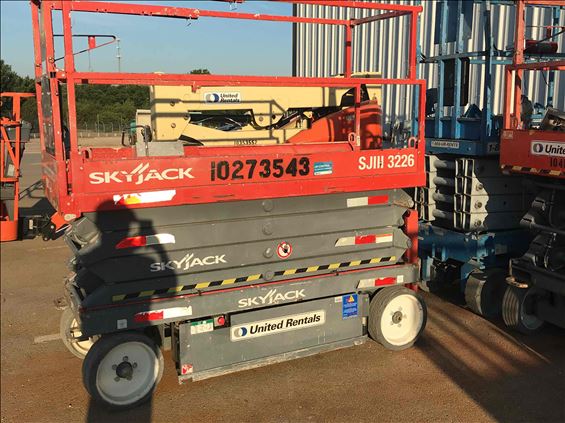 2014 Skyjack SJIII3226 Scissor Lift