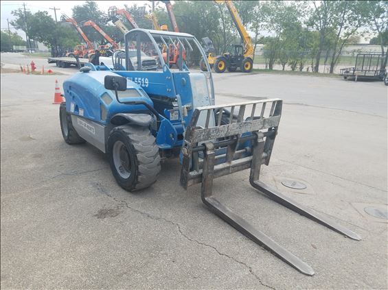 2014 Genie GTH-5519