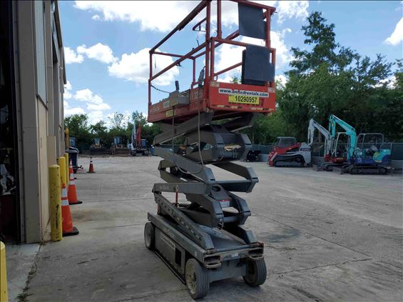 2014 Skyjack SJIII3226 Scissor Lift