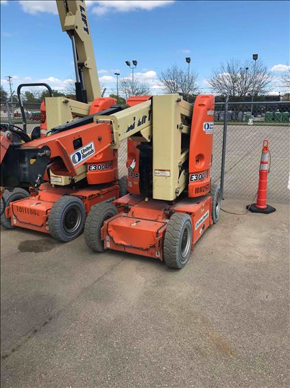 2013 JLG E300AJP Boom Lift