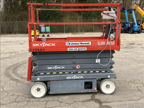 2015 Skyjack SJIII4632 Scissor Lift