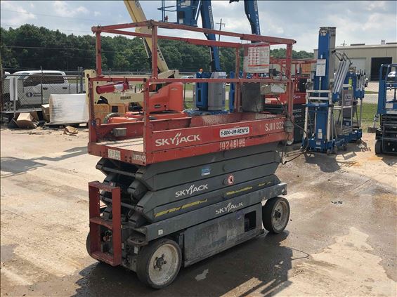2014 Skyjack SJIII3226 Scissor Lift