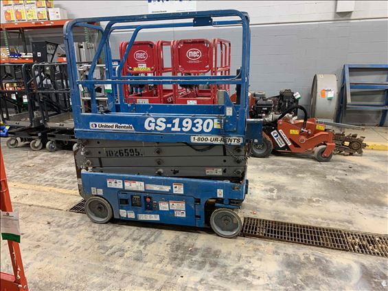 2014 Genie GS-1930 Scissor Lift