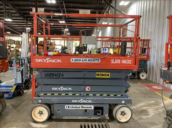 2014 Skyjack SJIII4632 Scissor Lift