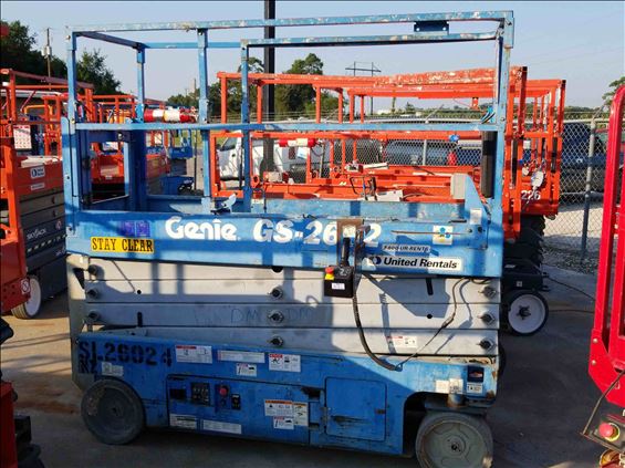 2013 Genie GS-2632 Scissor Lift