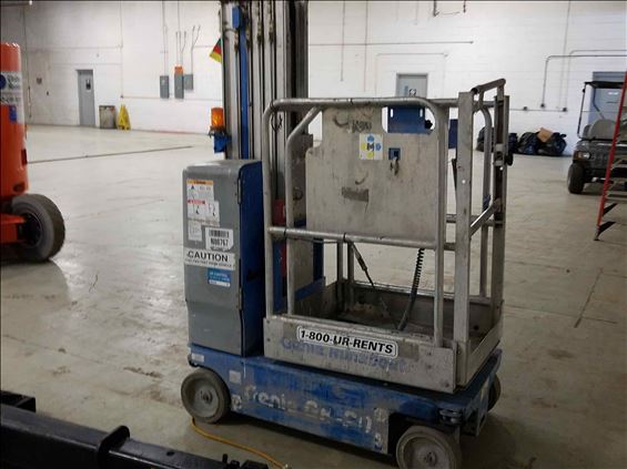 2013 Genie GR-20 Scissor Lift