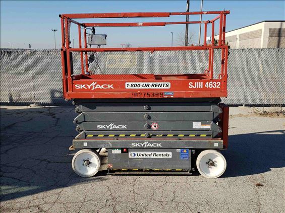 2014 Skyjack SJIII4632 Scissor Lift