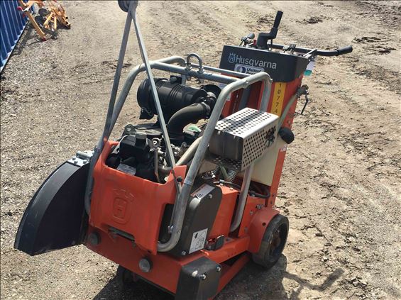 2018 Husqvarna FS 524 Street Saw/Blade