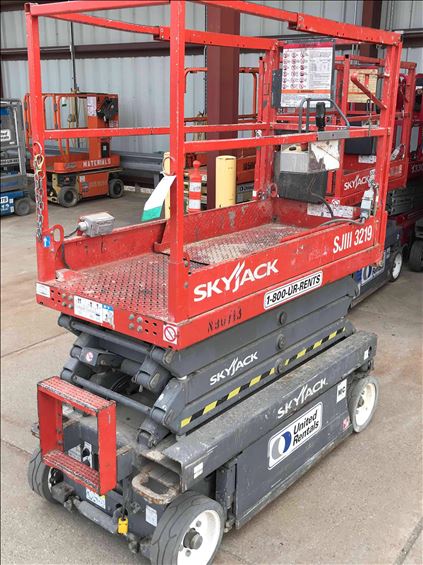 2015 Skyjack SJIII3219 Scissor Lift