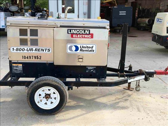 2016 Lincoln Electric Vantage 300 Welder