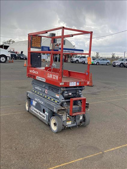 2015 Skyjack SJIII3219 Scissor Lift