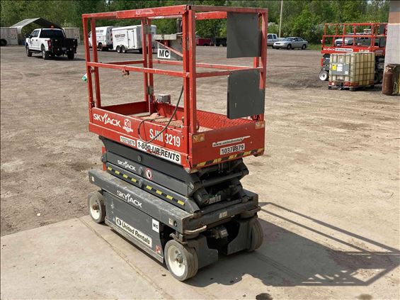 2015 Skyjack SJIII3219 Scissor Lift