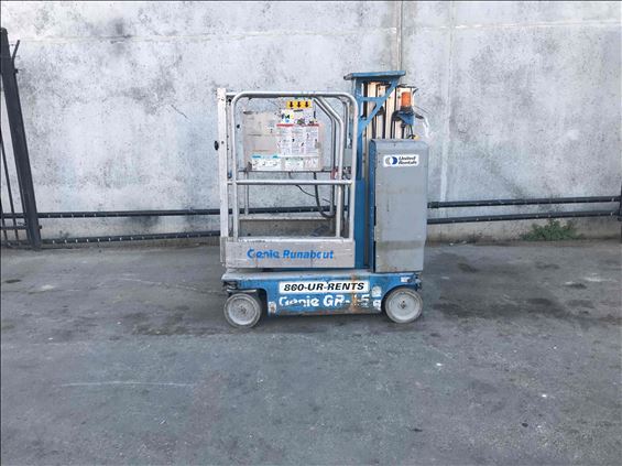2011 Genie GR-15 Scissor Lift